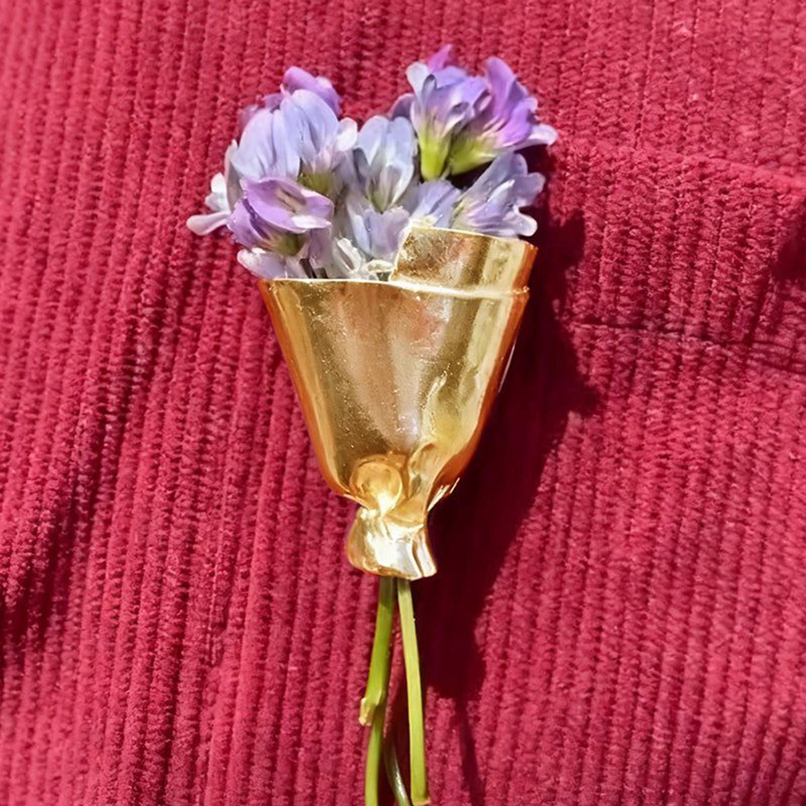 Women Bouquet Clip Wearable Fl - огляд і ціна Travel Accessories India