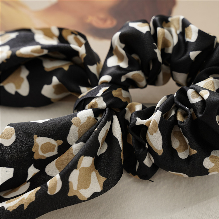 Rabbit Ears Elastic Hair Girl  - огляд і ціна Travel Accessories Aesthetic